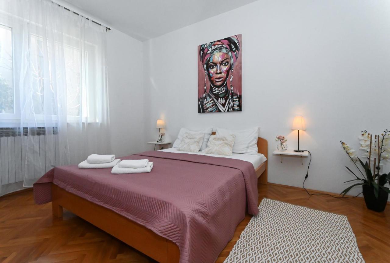 Holiday House Vukman Trogir Extérieur photo