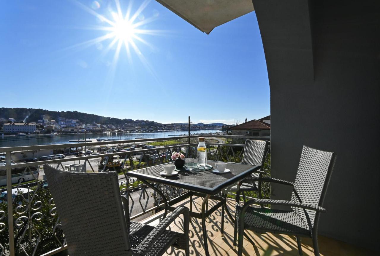 Holiday House Vukman Trogir Extérieur photo
