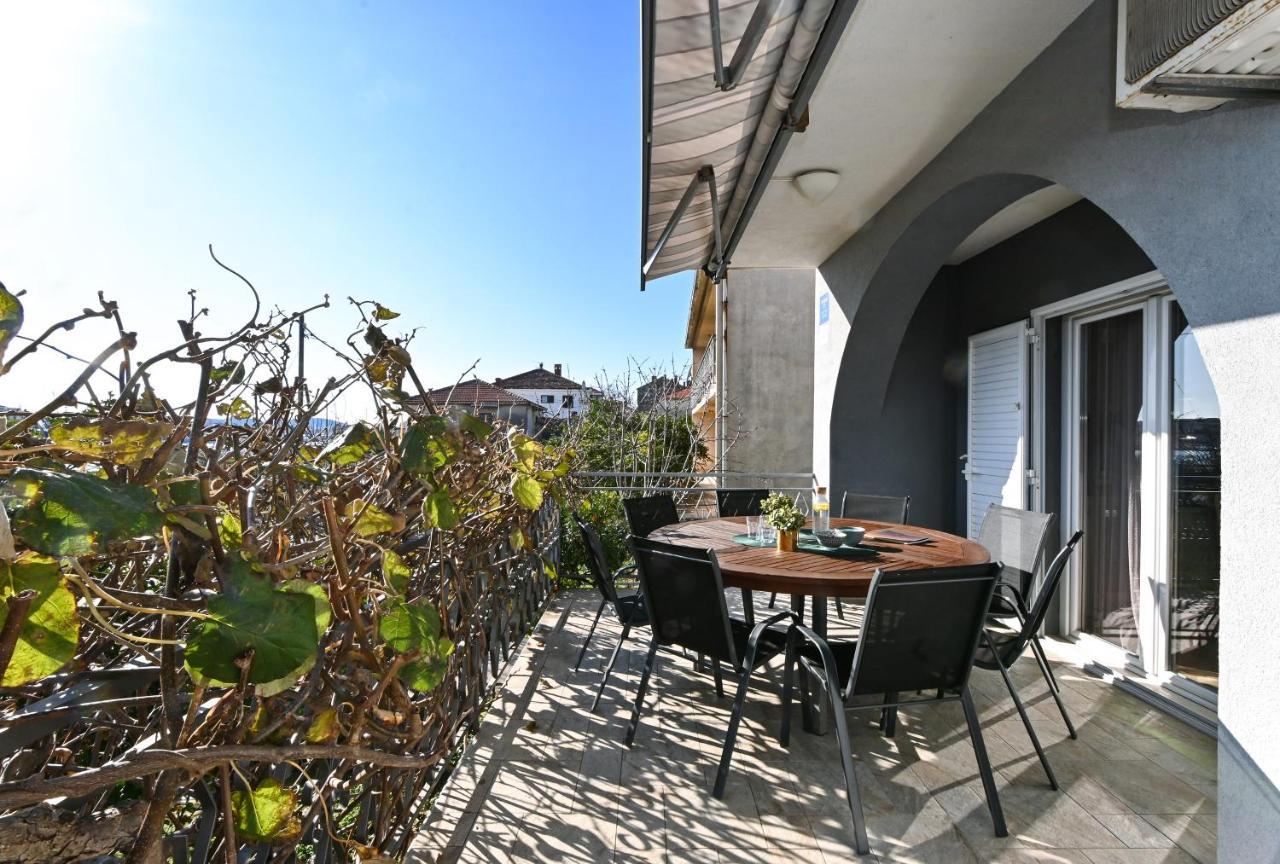 Holiday House Vukman Trogir Extérieur photo