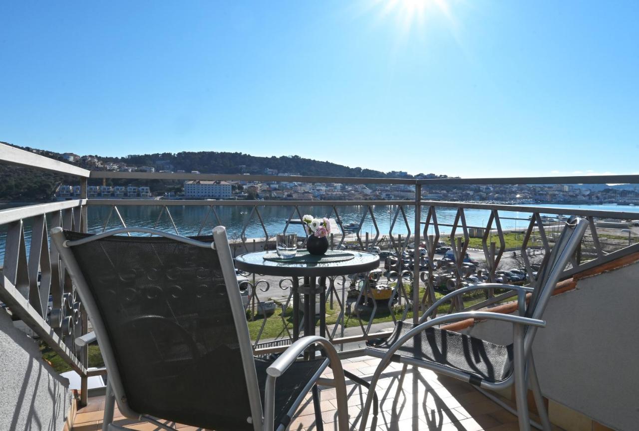 Holiday House Vukman Trogir Extérieur photo